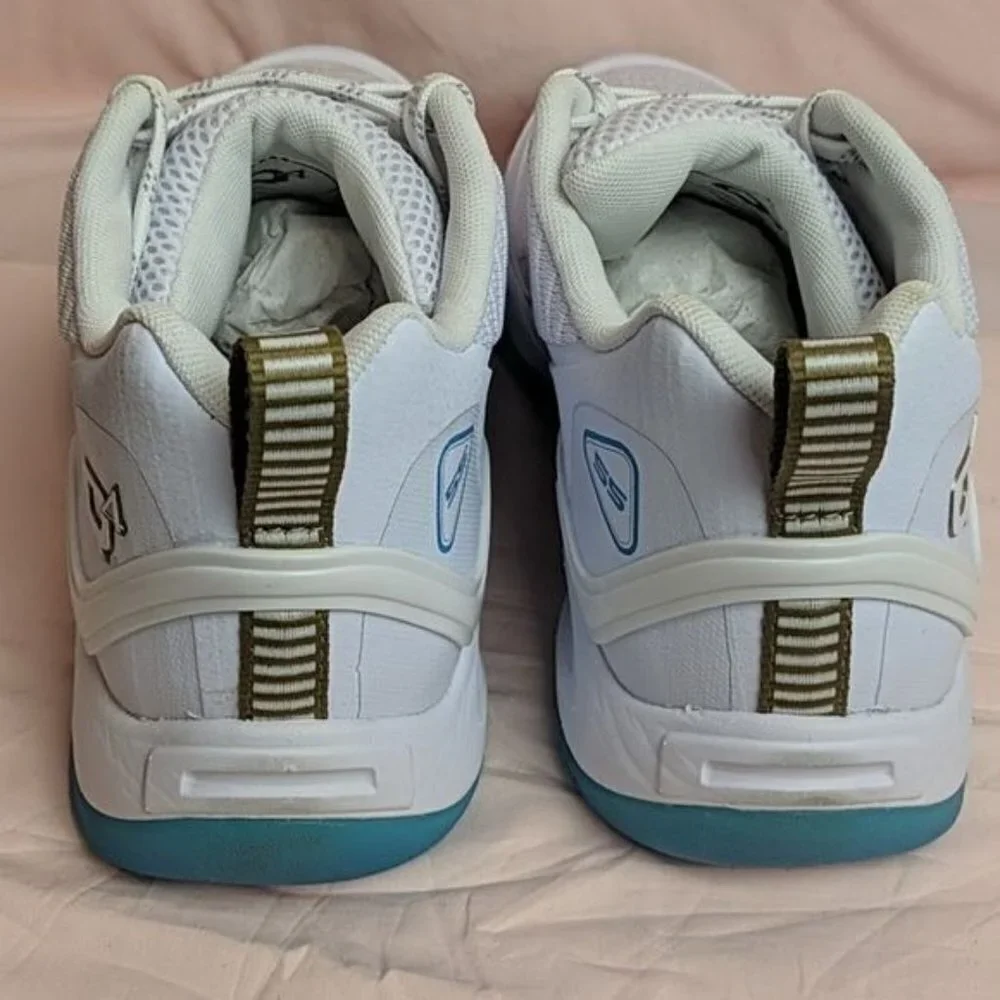 Q4 EM55-IV Basketball Shoes Snow White size 9.5
